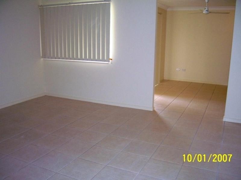 Bentley Park QLD 4869