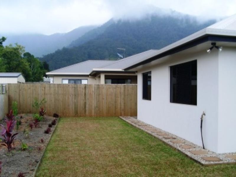 Bentley Park QLD 4869