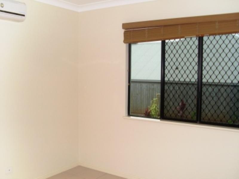 Bentley Park QLD 4869