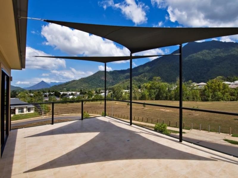 100 Fitzmaurice Drive, Bentley Park QLD 4869