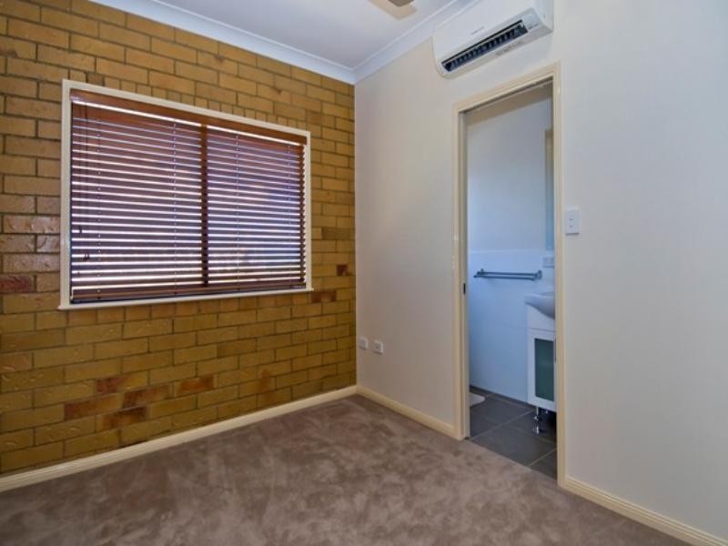 100 Fitzmaurice Drive, Bentley Park QLD 4869