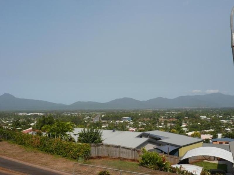 Bentley Park QLD 4869