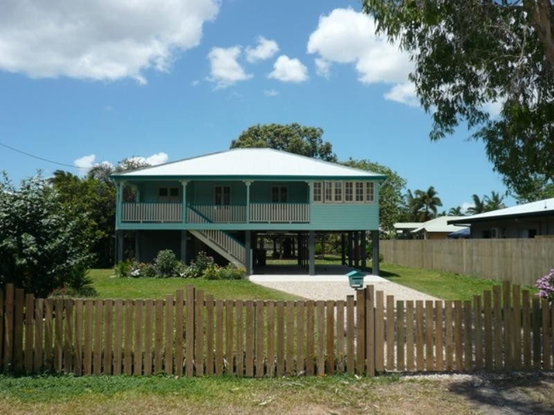 48 Barr Street, Edmonton QLD 4869