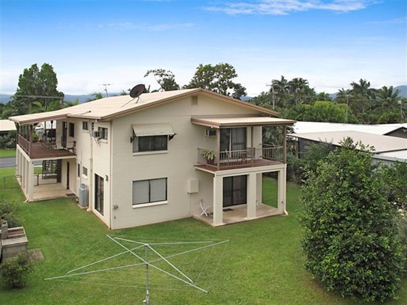 35 Hancock Street, Cairns QLD 4870
