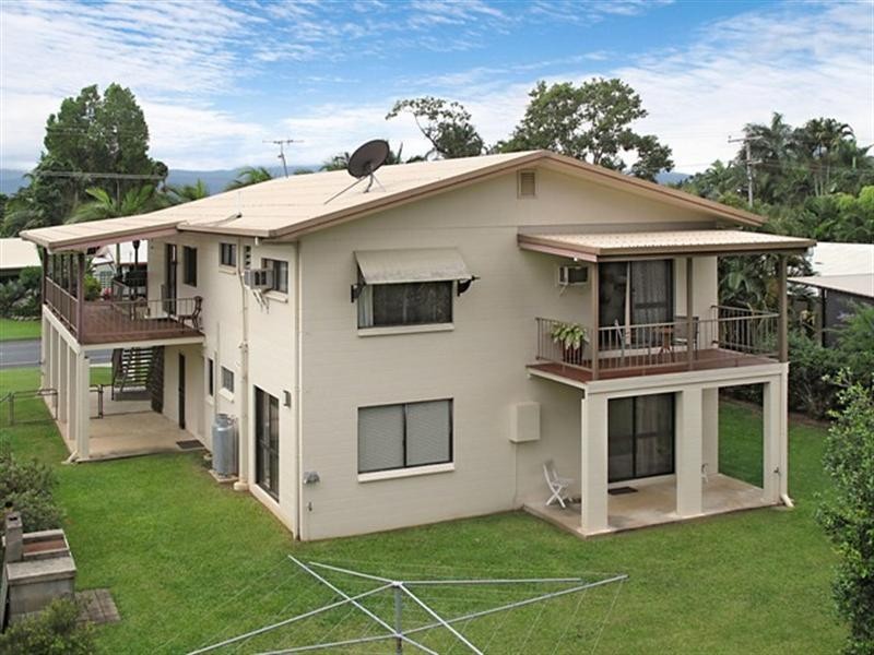35 Hancock Street, Cairns QLD 4870