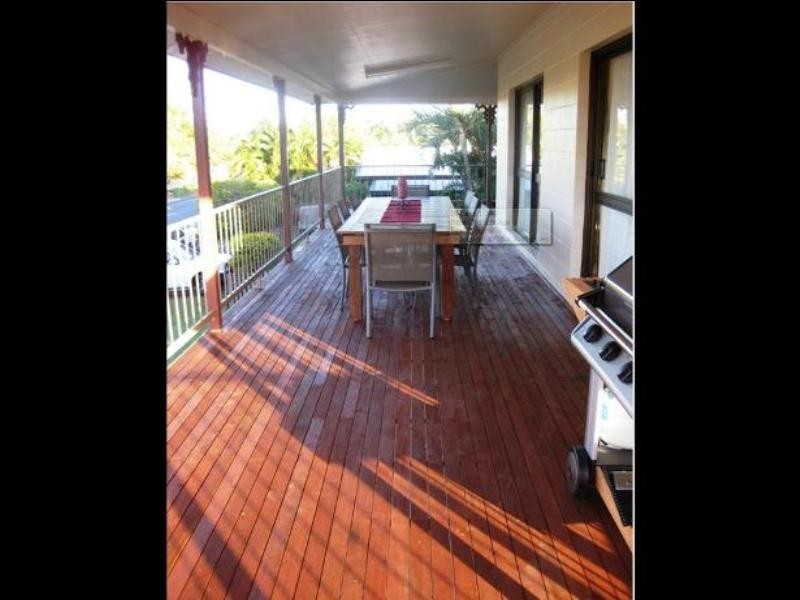35 Hancock Street, Cairns QLD 4870