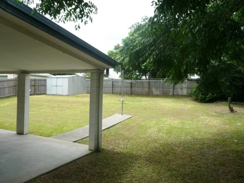 6 Leeuwin Crescent, Bentley Park QLD 4869
