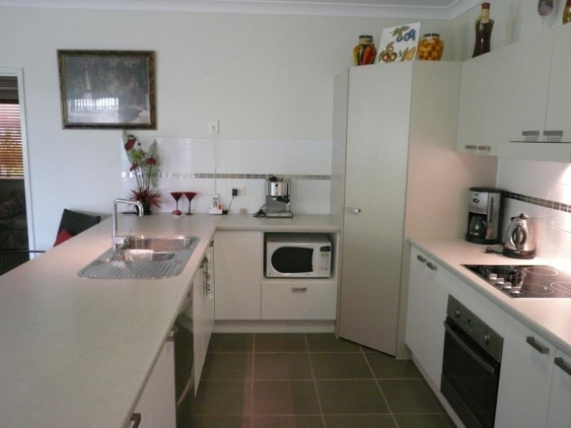 45 Phoenix Street, White Rock QLD 4868