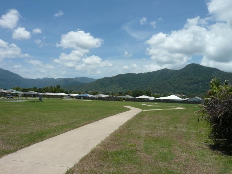 45 Phoenix Street, White Rock QLD 4868