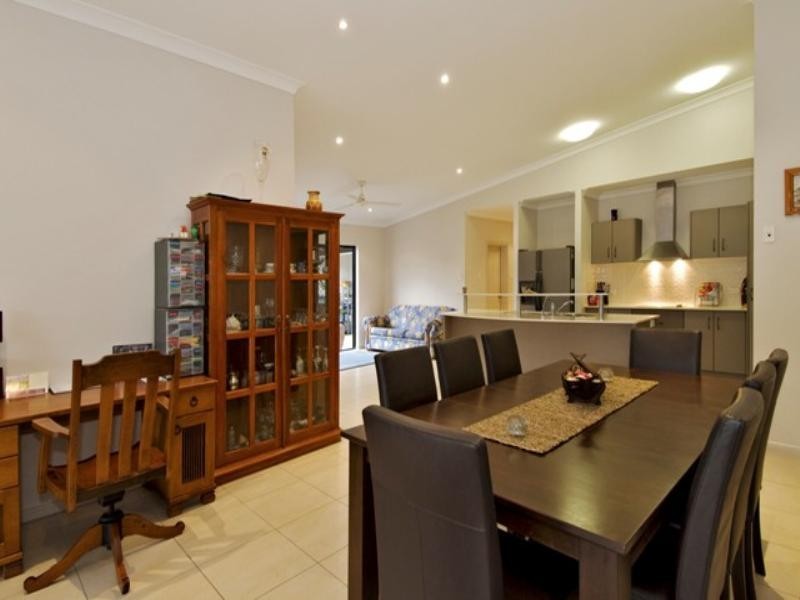 Bentley Park QLD 4869