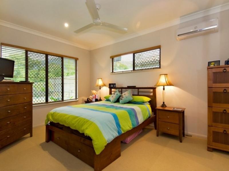 Bentley Park QLD 4869