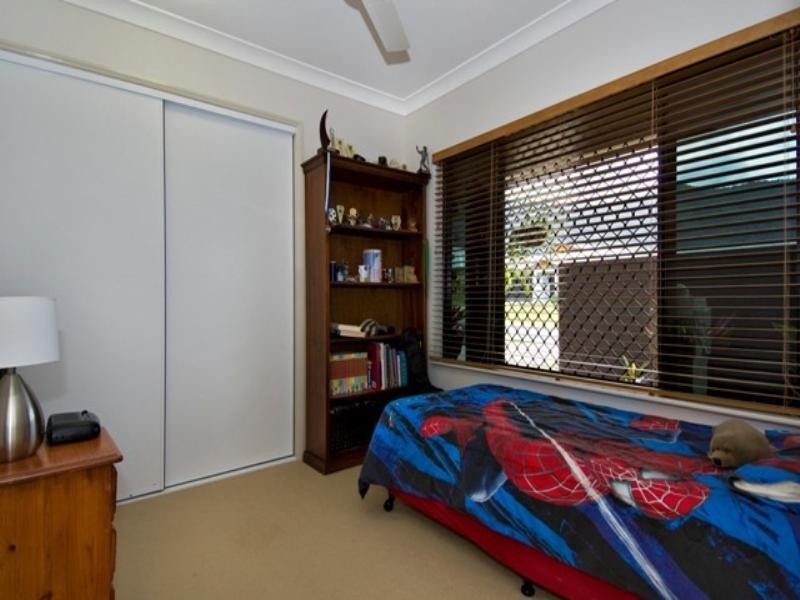 Bentley Park QLD 4869