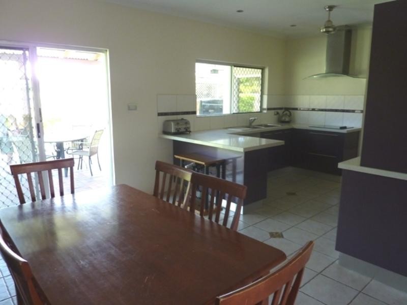 Bentley Park QLD 4869