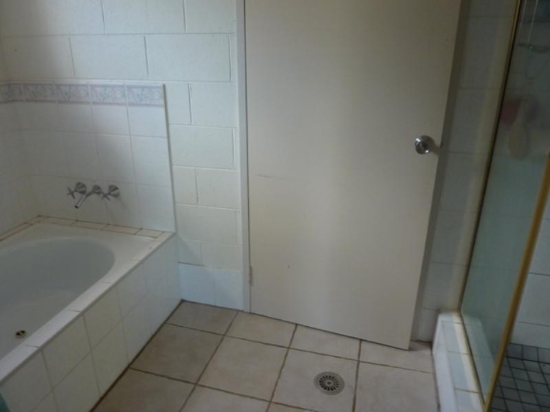 Bentley Park QLD 4869