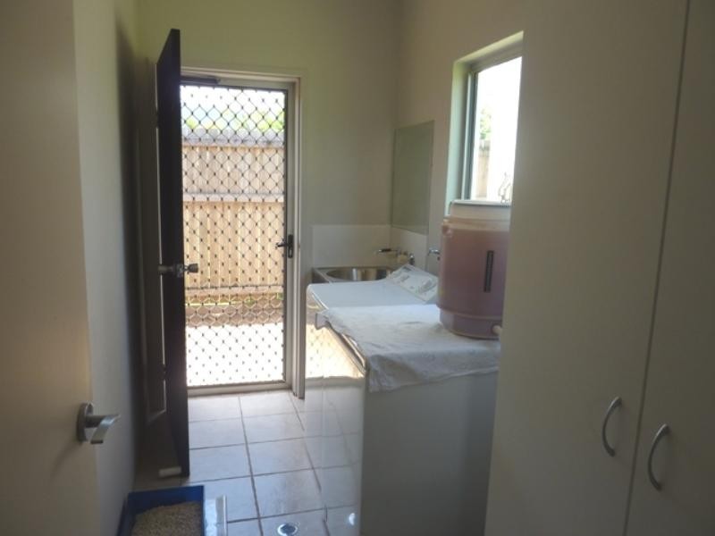 Bentley Park QLD 4869