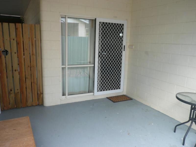 1/4 Farmer Street, Edmonton QLD 4869