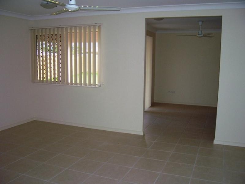 Bentley Park QLD 4869