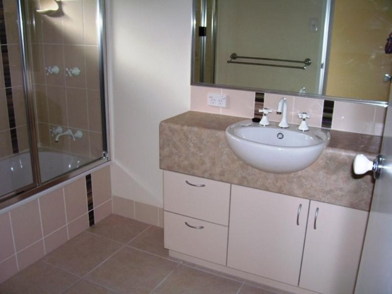 Bentley Park QLD 4869