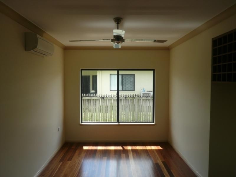 42 Leftwich Street, White Rock QLD 4868