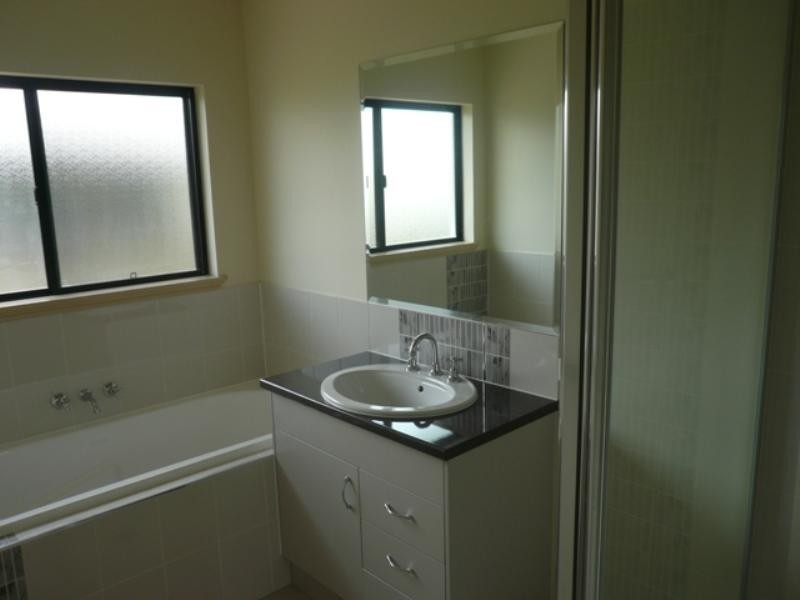 42 Leftwich Street, White Rock QLD 4868