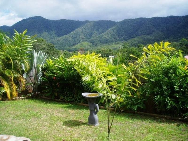 Bentley Park QLD 4869