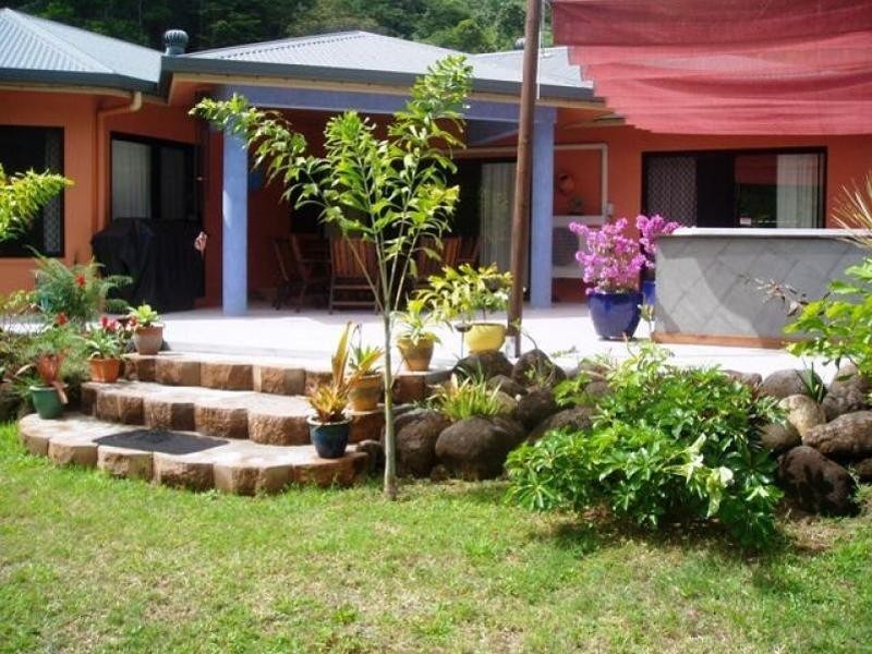 Bentley Park QLD 4869