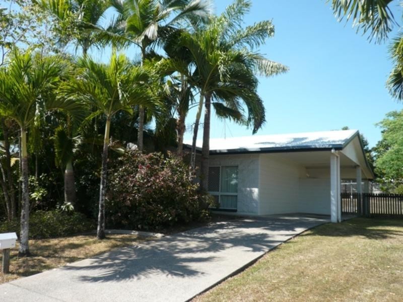 Bentley Park QLD 4869