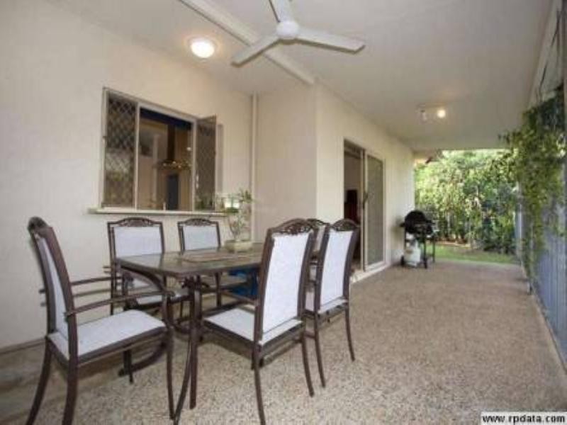 Bentley Park QLD 4869
