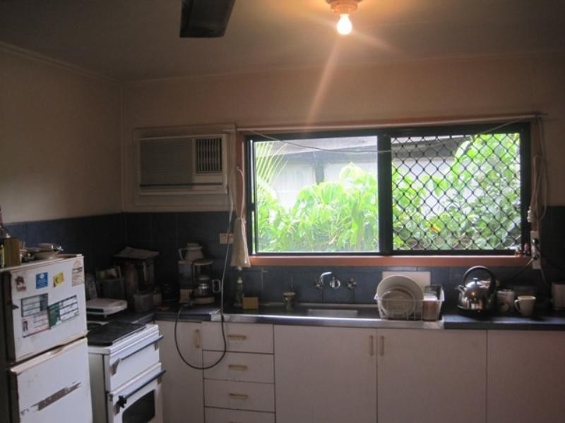 Manoora QLD 4870