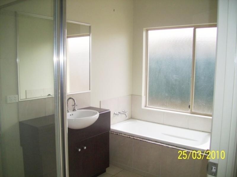 Bentley Park QLD 4869