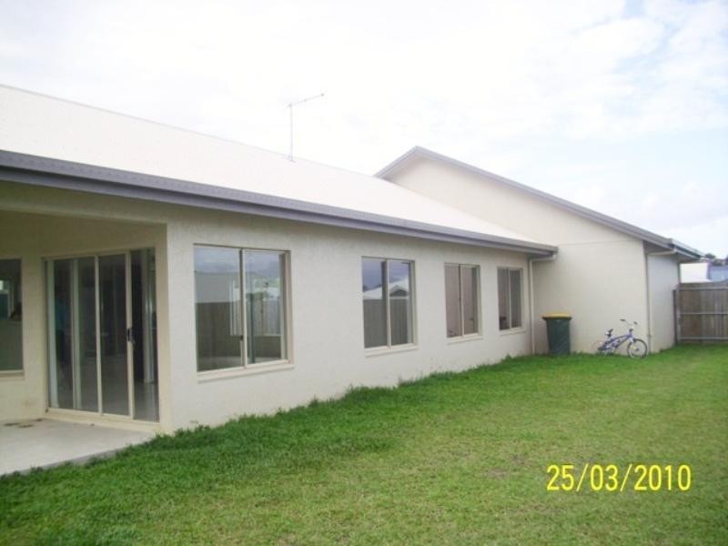 Bentley Park QLD 4869