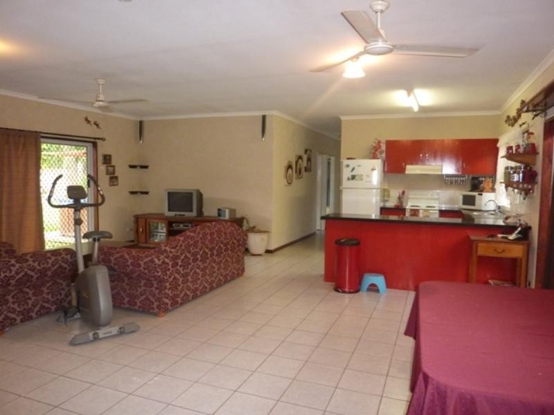 115 Timberlea Drive, Bentley Park QLD 4869