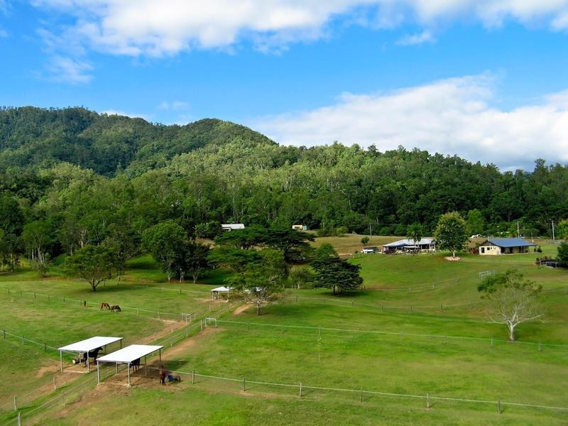 3 Beryl Ann Drive, Cairns QLD 4870