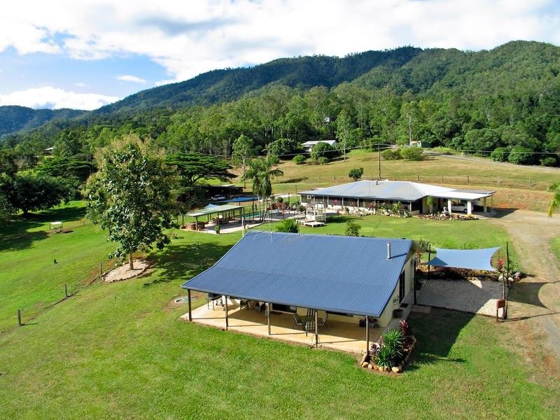 3 Beryl Ann Drive, Cairns QLD 4870