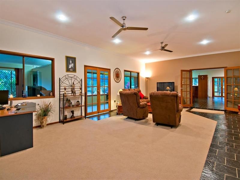 3 Beryl Ann Drive, Cairns QLD 4870