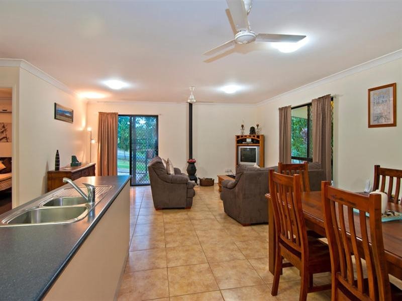 3 Beryl Ann Drive, Cairns QLD 4870