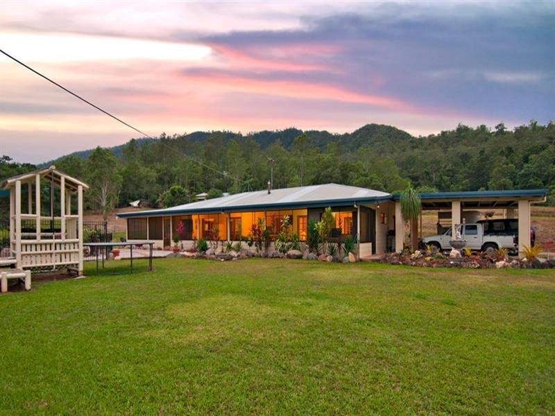 3 Beryl Ann Drive, Cairns QLD 4870