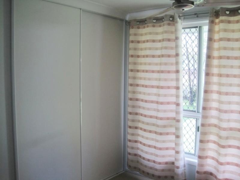Bentley Park QLD 4869
