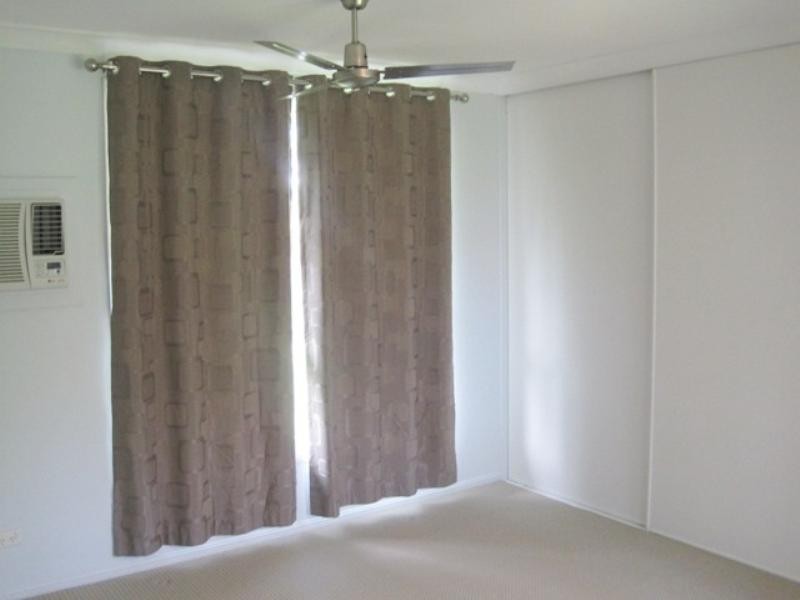 Bentley Park QLD 4869
