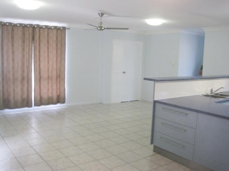 Bentley Park QLD 4869
