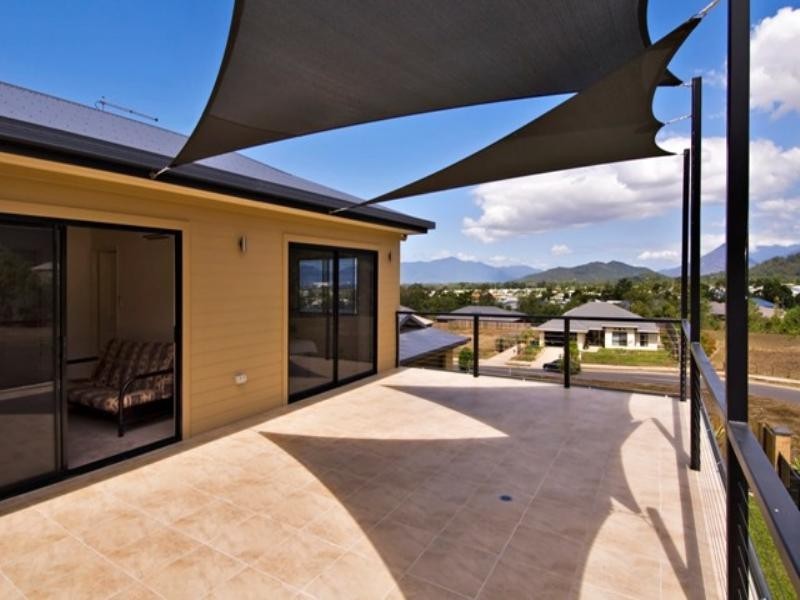 Bentley Park QLD 4869