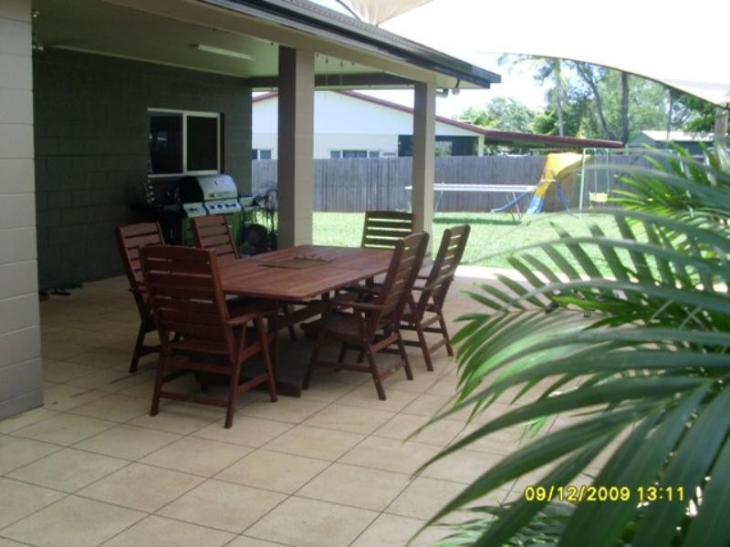 Bentley Park QLD 4869