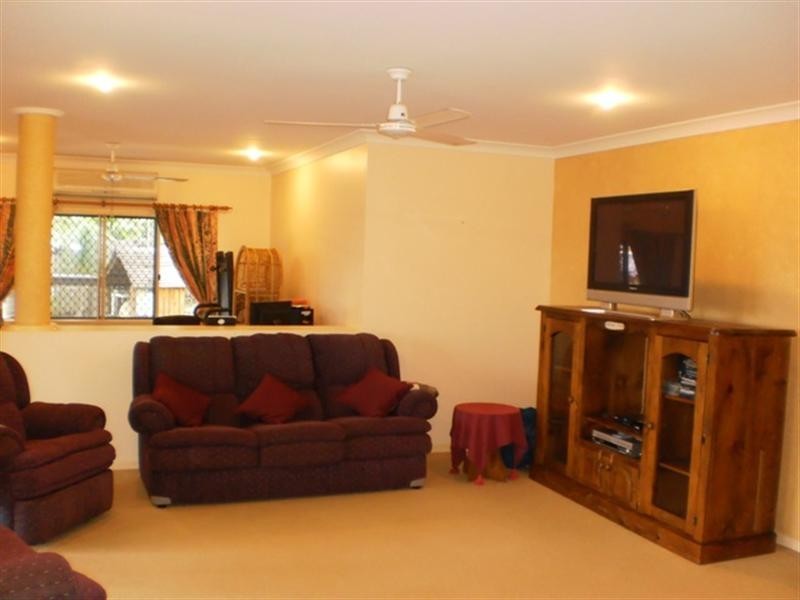19 Caesar Street, Bentley Park QLD 4869
