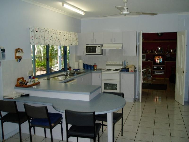 Bentley Park QLD 4869