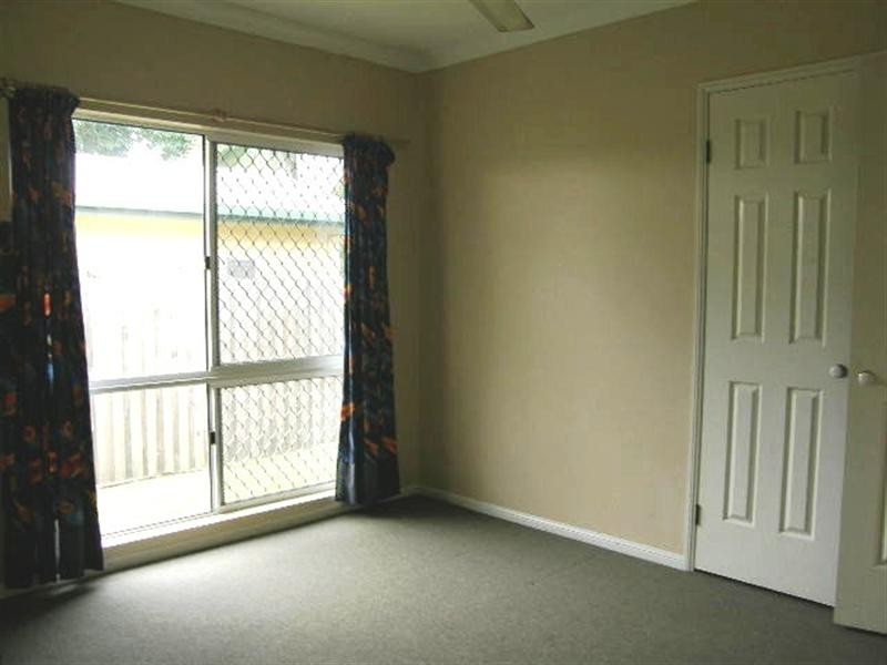 118 Robert Road, Bentley Park QLD 4869