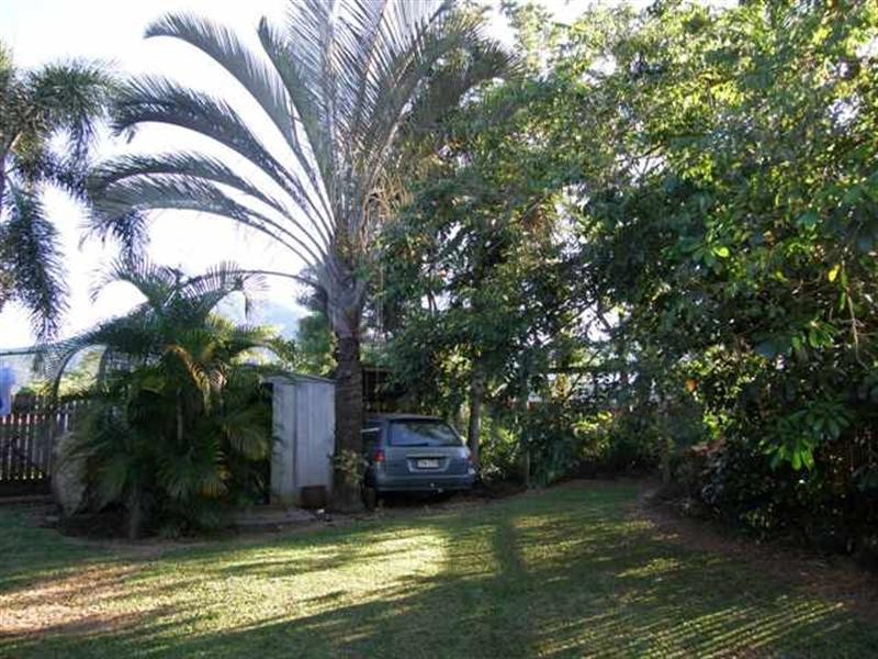 17 Beagle Close, Bentley Park QLD 4869