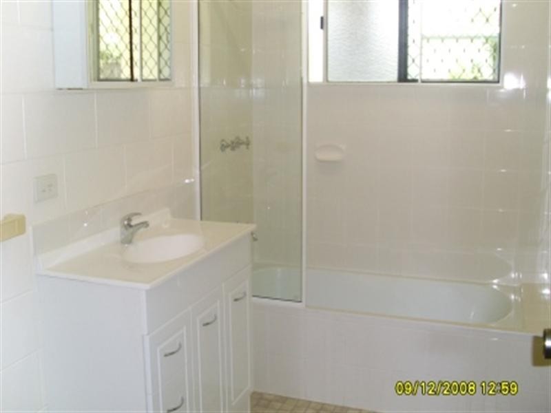 Bentley Park QLD 4869