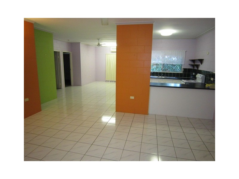 11 Reliance Close, Bentley Park QLD 4869