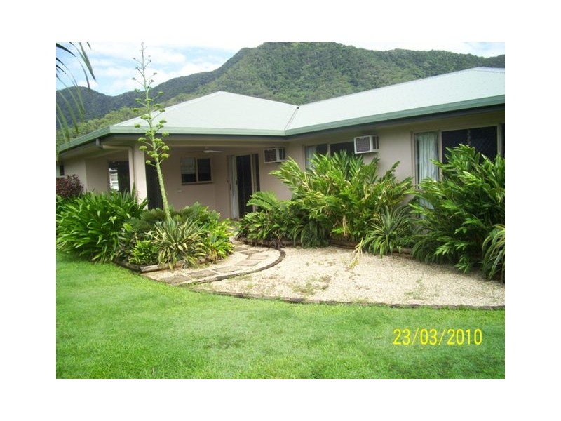 2 Capricorn Street, Bentley Park QLD 4869