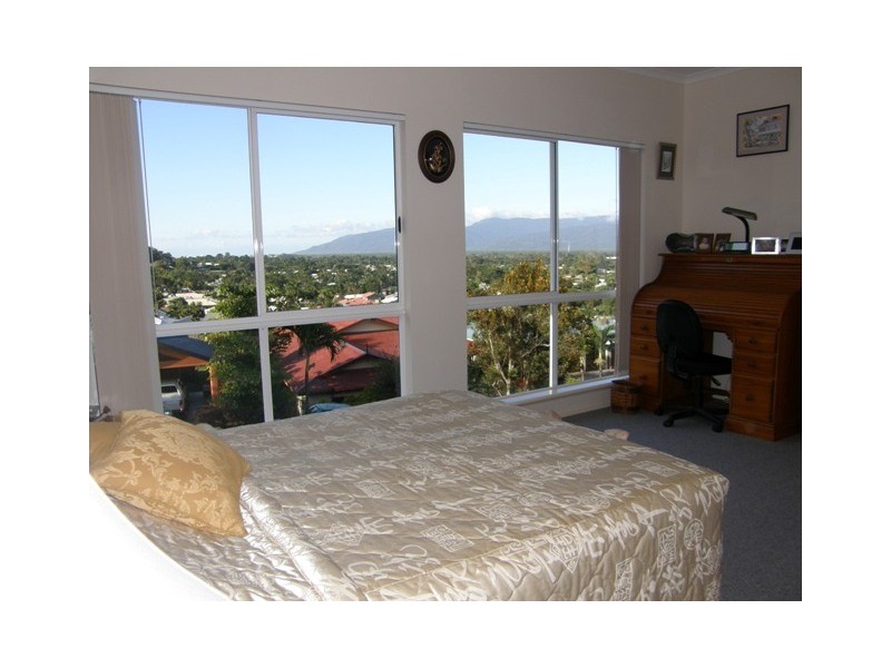 Bentley Park QLD 4869